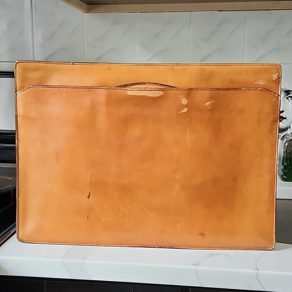 Vintage Brown Leather briefcase